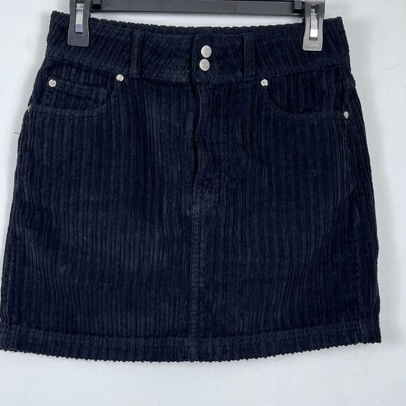 BDG Women's Black Corduroy Mini Skirt Small - Picture 1 of 6